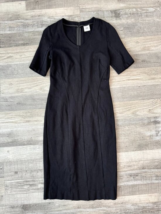 CAbi Dresses & Skirts - Cabi Black Elbow Sleeve Sheath Dress Size 0 Back Zip L11